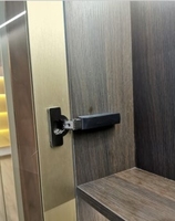 Armoire en verre durable, dressing sur mesure avec zone de rangement ouverte, meuble de chambre sur mesure, meubles RTA pour villa, vente en gros