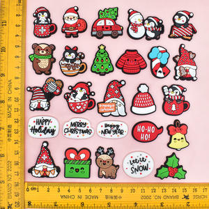 2025 breloques de chaussures de noël PVC souple en gros sabot accessoires de décoration breloques de chaussures de noël pour enfants cadeaux - Product Image 3