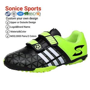 Chaussures de football Unlace de qualité supérieure pour enfants Design à cheville basse pour la saison d'été et d'hiver - Product Image 5
