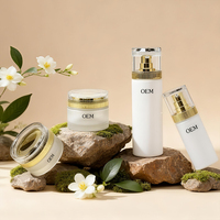 Échantillons Gratuits de Produits Coréens pour Soins de la Peau – Prise en Charge de la Personnalisation OEM pour Gommages, Nettoyants Visage, Démaquillants et Autres Soins Cutanés