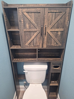 Armoire de rangement au-dessus des toilettes, armoire de rangement de ferme au-dessus des toilettes avec 2 portes de grange et support de porte-papier hygiénique