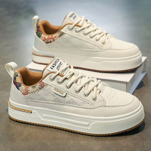 Nouvelles baskets décontractées légères 2026 pour adolescents - Style rétro, chaussures de course respirantes, chaussures de sport de créateur pour hommes - Product Image 6