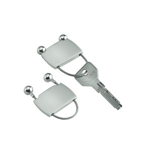 Portachiavi in Metallo alla Moda con Moschettone, Elegante Portachiavi con Bussola e Cavo - Product Image 1