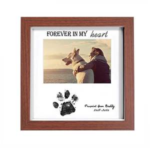 Cornice Portafoto in Noce con Impronta della Zampa dell'Animale Domestico e Tampone d'Inchiostro 'Per Sempre nel Mio Cuore' per Cani e Gatti - Product Image 2