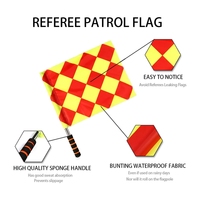 Ensemble de drapeaux d'arbitre de football pour le football Drapeaux de juge de ligne à carreaux Cartes d'arbitre avec livre d'enregistrement et crayon Sifflet d'arbitre pour le sport