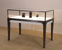 Luxuriöses Schmuckgeschäft-Innendesign Umweltfreundliche Glas-Vitrine Ausstellungsschrank LED-Beleuchtung Schwebendes Regal für Schmuck