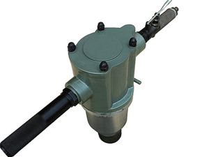 Clé à chocs pneumatique super robuste certifiée ATEX IP-3172, 1-3/8 po. Drive Square, 11 000 Ft.lbs, utilisé dans les champs pétrolifères et les mines - Product Image 4