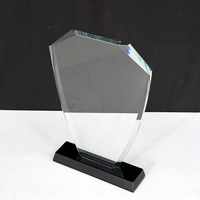 Récompense en verre cristal vierge en forme de bouclier, fournie en gros par l'usine, pour les diplômés scolaires, cadeau promotionnel MH-T185