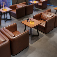Ensemble de mobilier de restaurant de style industriel rétro, chaises en métal et en cuir, table, canapé de bistrot personnalisé, ensemble de chaises et de tables pour café