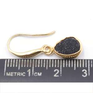 ต่างหูดรูซี่สีดำขนาด27ถึง28มม. พร้อมสายหูทรงลูกแพร์ตัวเรือนสีเงินชุบทอง - Product Image 3