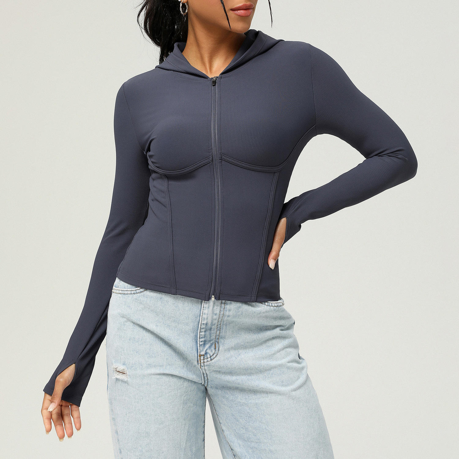 สีน้ำเงิน