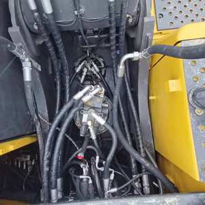 Mini-pelleteuse Volvo EC210D d'occasion, poids opérationnel de 6 tonnes avec moteur Doosan ou Kubota pour de grands projets de construction - Product Image 5