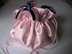 Grand sac de danse dollar en satin rose glacé bleu marine Sac à main pour mariées - Product Image 4