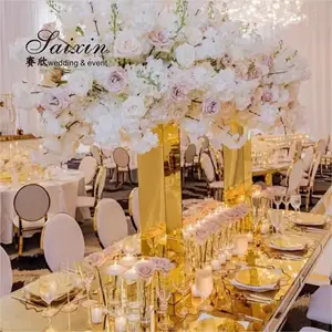 Suministros de decoración de boda Nuevo diseño Soporte de flores Alto Espejo dorado Arco de acrílico Centros de mesa