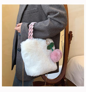 Kore moda Vintage sevimli sonbahar kış Faux kürk çanta küçük kız tüylü tasarımcı lüks kova çanta kiraz peluş topu - Product Image 4