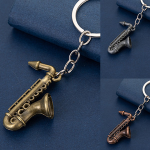 2025Mini Instruments de musique porte-clés mignon jouets Saxe métal porte-clés musique <span class=keywords><strong>clarinette</strong></span> Saxophone corne cadeau voiture porte-clés bijoux cadeau - Product Image 2