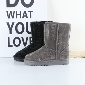 Nuevas <span class=keywords><strong>botas</strong></span> <span class=keywords><strong>Uggs</strong></span> de innovación para <span class=keywords><strong>mujer</strong></span>, <span class=keywords><strong>botas</strong></span> de nieve con adornos de cristal ostentosos con venta al por mayor de nuevos materiales - Product Image 6