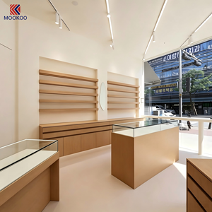 Meubles de magasin d'optique en bois clair minimaliste, étagères murales flottantes, vitrine en verre, îlot de présentation pour boutique d'optique - Product Image 3