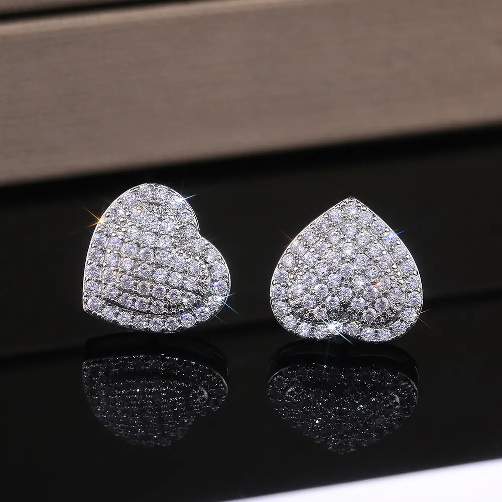 Elegant Claw Pave Sparkling CZ Crystal Small Heart Stud Earrings Zircon Heart Shaped Earrings For Women