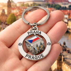 Llaveros de Aleación de Zinc Personalizados con Diseño de <span class=keywords><strong>Praga</strong></span>, Souvenir Checo, con Logotipo Personalizado, Foto Personalizada, Resistentes al Agua y Ligeros - Product Image 2