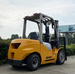 Montacargas Diésel SNSC de <span class=keywords><strong>3</strong></span> y <span class=keywords><strong>3</strong></span>.5 Toneladas con Mástil Triple de 6M - Product Image 5