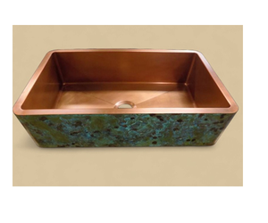 Fregadero de cocina moderno rústico de cobre macizo, tipo apron front, de un solo tazón profundo, martillado a mano, con acabado verdigris - Product Image 1