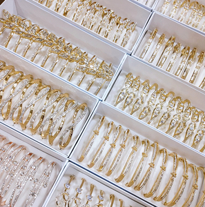 2024 luar biasa grosir gaya campuran pabrik promosi terbaik harga emas berlapis zirkonia paduan Wanita simbol 8 kupu-kupu gelang - Product Image 3