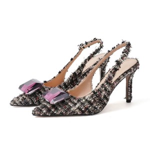 Escarpins élégants pour femmes à bout pointu avec bride arrière, ornés de cristaux et à talon aiguille fin, parfaits pour les soirées - Product Image 4