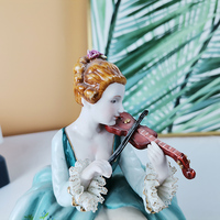 Figurine en porcelaine à succès : Femme jouant du violon, design moderne, ornement artisanal à suspendre, accessoires de décoration pour la maison et l'hôtel