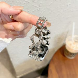 Correa de reloj de Metal en forma de <span class=keywords><strong>O</strong></span> de diamante completo de lujo para <span class=keywords><strong>Apple</strong></span> <span class=keywords><strong>Watch</strong></span> 45mm 49mm 42mm pulsera ahuecada para Iwatch Series 10 9 8 7 6 - Product Image 2