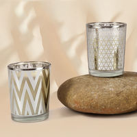 Bougie en cire de soja parfumée au jasmin et au marigot de luxe avec effet de projection, pots en verre argenté réutilisables et logo personnalisé, décoration d'intérieur