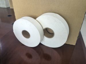 Vente chaude 110 GSM Double face cloison sèche Joint <span class=keywords><strong>papier</strong></span> <span class=keywords><strong>ruban</strong></span> Chine approvisionnement rouleau <span class=keywords><strong>de</strong></span> <span class=keywords><strong>papier</strong></span> Kraft <span class=keywords><strong>pour</strong></span> <span class=keywords><strong>papier</strong></span> <span class=keywords><strong>peint</strong></span> et décoration <span class=keywords><strong>de</strong></span> la maison - Product Image 4