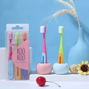 Escova de dentes de proteção de goma macia para crianças, 3 pacotes, escova de dentes ultra macia de cor brilhante personalizada mais vendida