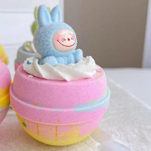 OEM ODM Venta al por mayor Bolas de sal de baño Labu de limpieza profunda e hidratantes, Bombas de baño efervescentes de marca privada, Bombas de baño para niños con juguetes - Product Image 2