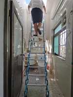 Vente directe d'usine de boulons de main courante en métal pour escaliers télescopiques fixes, avec une capacité de charge allant jusqu'à 200 kg.