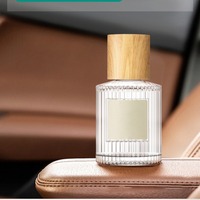 Désodorisant pour voiture de luxe Offre Spéciale Parfum avec logo personnalisé Parfum longue durée Bouteille en verre Diffuseur de roseaux pour voiture