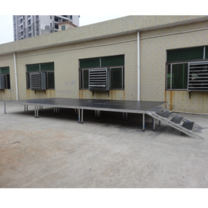 Escenario Portátil de Aluminio Ligero de 4x8 pies para Exteriores con Fácil Montaje para Decoración de Bodas y Eventos - Product Image 4