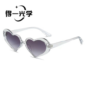 <b>Heart</b> Shape <b>Sunglasses</b> <b>Black</b> PC Frame UV400 Women Sun Protection - Product Image 4