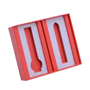 Caja de regalo de cartón para reloj, hecha a mano, personalizable según la demanda. - Product Image 1