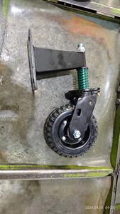 Roue de porte Capacité de 6 pouces Roues de porte de clôture à usage intensif Roue pivotante <span class=keywords><strong>Roulette</strong></span> de porte à ressort - Product Image 6
