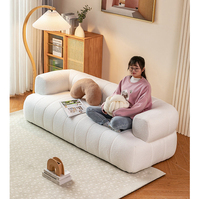 Canapé sectionnel 2 places en velours de mouton tufté style scandinave, couleur crème, idéal pour petits salons et appartements