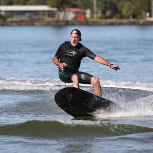 Tabla de Surf JF-02 de 20kw, 68km/h, Fibra de Carbono, Jetboard, Juguete Acuático de Lujo con Batería de Litio de Alta Capacidad y Control Inteligente - Product Image 1