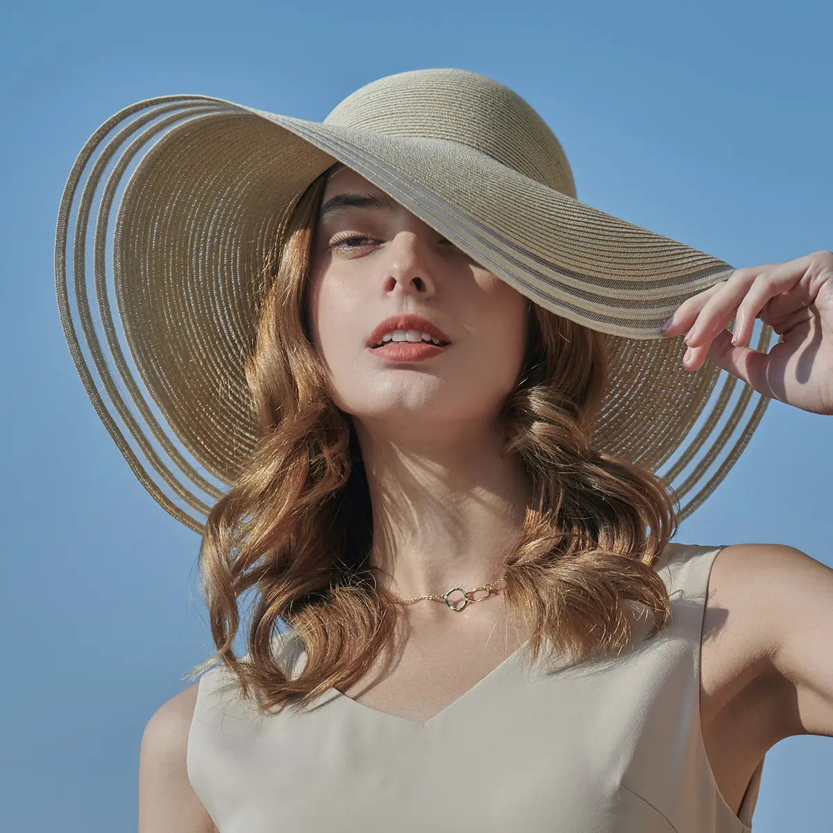Super Wide Brim Bow Ribbon Summer Straw Beach Hats hot sell in 2023