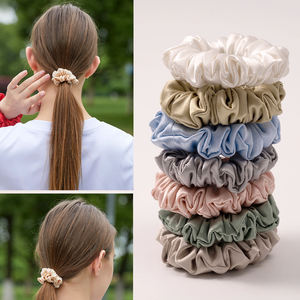 Hete Aanbiedingen OEM/ODM Groothandelsprijs Zware Kwaliteit Natuurlijke Zijden Haarbandjes Moerbeizijden Scrunchies Set Op Maat Gemaakte Zijden Haarbandjes - Product Image 4