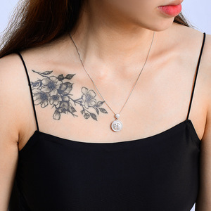 Collar con Colgante de Moissanita de Corte Redondo de 2 Quilates en Forma de Pastel de Adodo Fine Jewelry, con Cadenas de Plata de Ley 925 para Mujer - Product Image 2