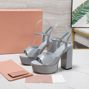 รองเท้าส้นสูงดีไซน์เนอร์ ผ้าซาติน เซ็กซี่ สไตล์ผู้หญิง ใส่สบาย กันลื่น หนังแท้ สำหรับทุกฤดูกาล - Product Image 4