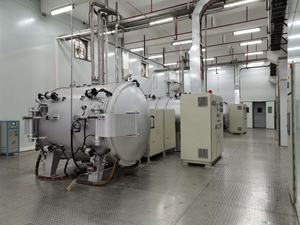 Edelsteinmaterial-Sinterung Hochtemperatur-Vakuum-Wärmebehandlung mit Stabiler Eigenschaft Induktions-Sinterofen - Product Image 4