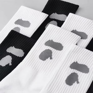 جوارب رياضية سميكة عالية الجودة بشعار مخصص، ماصة للعرق، باللونين الأبيض والأسود، للرياضات الخارجية في موسم الخريف - Product Image 6