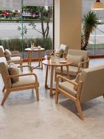 Ensemble table et chaises de café personnalisable en bois massif, style minimaliste moderne, pour 4 personnes, idéal pour bars, maisons d'hôtes, librairies, salons de thé, cafés