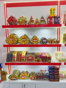 Fournisseur en gros de bonbons de Noël, <span class=keywords><strong>assortiment</strong></span> de chocolats au lait, biscuits solides, confitures et noix - Product Image 6